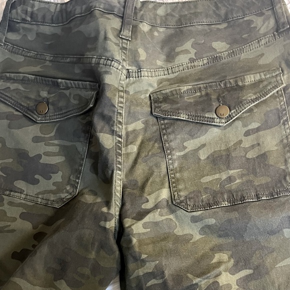 Women’s Camouflage Pants - Picture 5 of 8